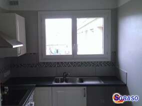 Installation menuiserie PVC 2 vantaux interieur blanche